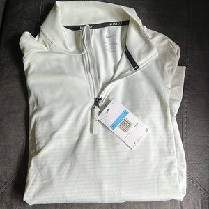 Nike Golf 1/4 zip. NWT